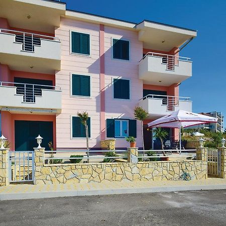 Apartment Rogoznica Рогозница Екстериор снимка