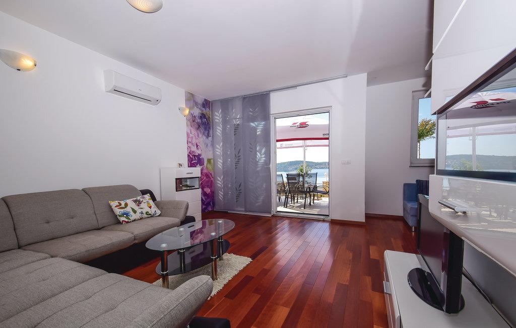 Apartment Rogoznica Рогозница Екстериор снимка