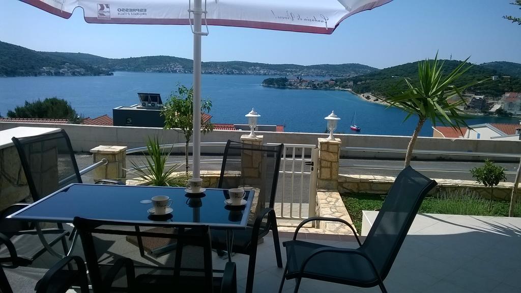 Apartment Rogoznica Рогозница Стая снимка